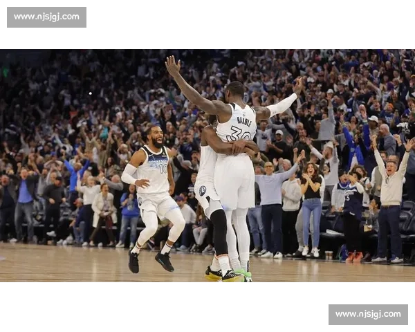 NBA季后赛精彩集锦：每日十佳球与绝杀时刻